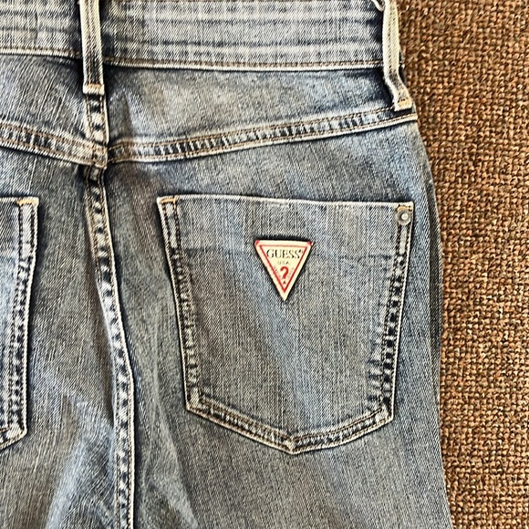 Guess 1981 Skinny Jean with patches - Picture 8 of 11
